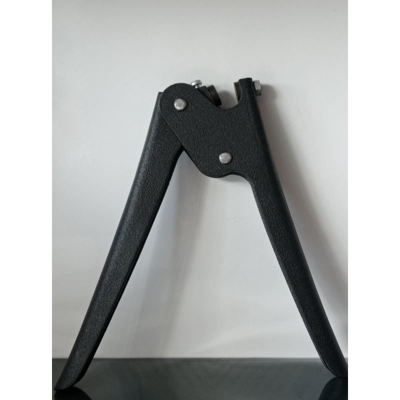 Пломбіратор металевий